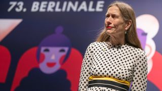 Mariette Rissenbeek, GeschÃ¤ftsfÃ¼hrerin der Berlinale, steht wÃ¤hrend der Pressekonferenz zur Vorstellung des Programms der 73. Berlinale auf der BÃ¼hne.