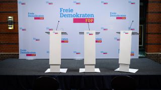 Rednerpulte in der FDP-Parteizentrale