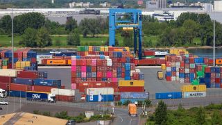 Containerterminal im Hafen Duisburg 