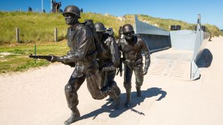 Mahnmal fÃ¼r amerikanische Soldaten im Utah Beach D-Day Museum in der Normandie.