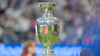 Pokal der FuÃball-EM 2024