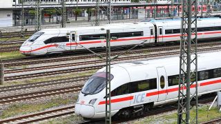 Einfahrender ICE am Hauptbahnhof MÃ¼nchen (Bild: picture alliance / SVEN SIMON | Frank Hoermann)