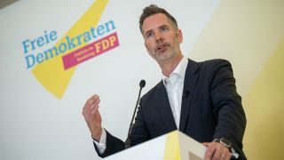 Christian DÃ¼rr, Fraktionsvorsitzender der FDP, bei einem Pressestatement. 