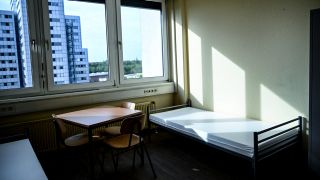 Blick in ein Zimmer in einer FlÃ¼chtlingsunterkunft in der BessemerstraÃe im Bezirk Tempelhof-SchÃ¶neberg.