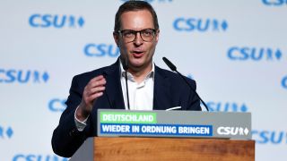 CSU-GeneralsekretÃ¤r spricht bei einer Veranstaltung in MÃ¼nchen.