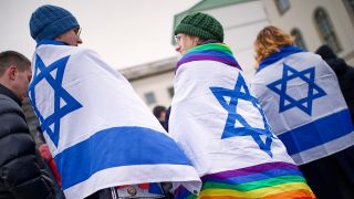 Kundgebung der Aktionsgruppe "Fridays for Israel" vor der Humboldt-Universitaet in Berlin am 17.11.2023. © picture alliance/ epd/ Christian Ditsch