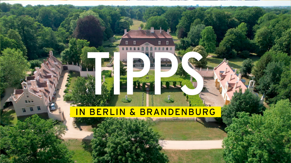DER TAG - Tipps in Berlin & Brandenburg - Schloss Branitz mit angrenzenden Gebäuden wie Cavalierhaus oder Marstall (Bild: rbb/Stiftung Fürst-Pückler-Museum Park und Schloss Branitz)