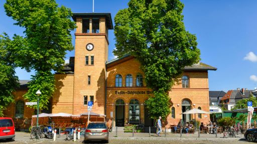 DER TAG vom S-Bahnhof Lichterfelde West (Quelle: dpa/Bildagentur-online/Schoening)