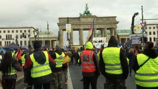 Protest am Brandenburger Tor. Bild: rbb