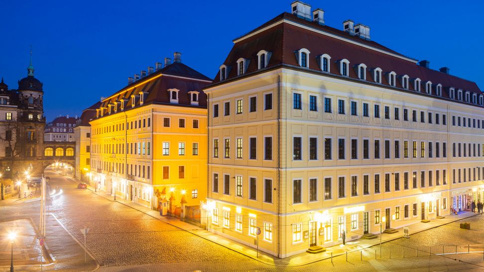 Nach einer umfangreichen Renovierung ist das Hotel Taschenbergpalais Kempinski Dresden 2024 wiedereröffnet worden, Foto: picture alliance / imageBROKER | Sylvio Dittrich