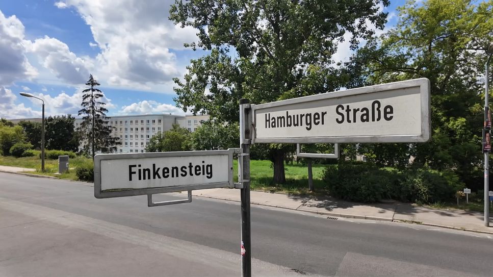 Straßenschilder Finkensteig/Ecke Hamburger Straße (Quelle: rbb)