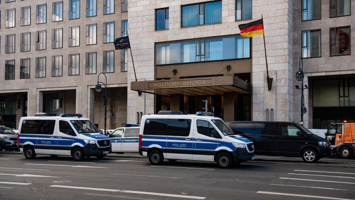 Berlins Pedal-Polizisten brauchen Blaulicht-Bikes! - B.Z. – Die